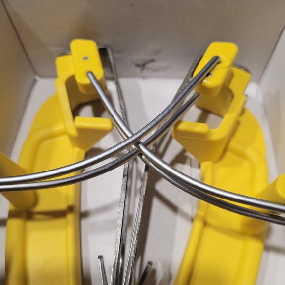 Sharp'Easy Knife Sharpener Yellow - Picture 3 of 4